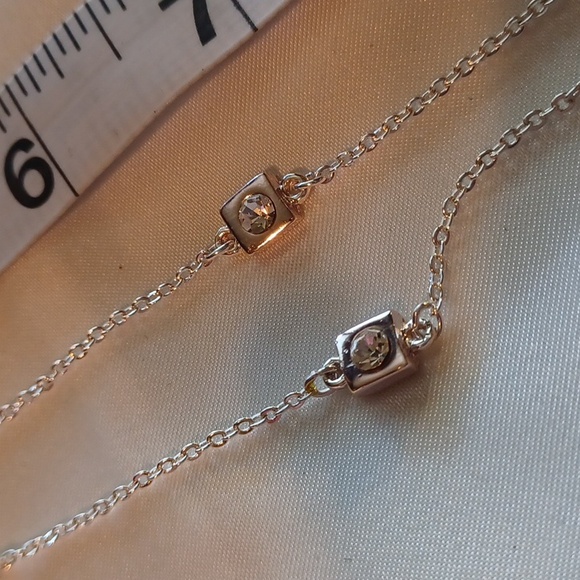 Fashion Jewelry - Picture 2 of 5